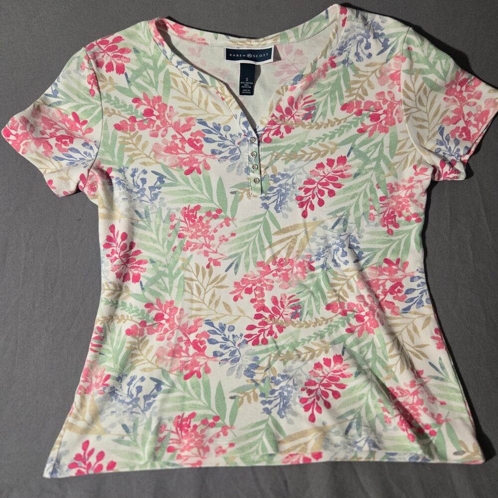 Karen Scott floral women's 4 buttons  shirt Size Small